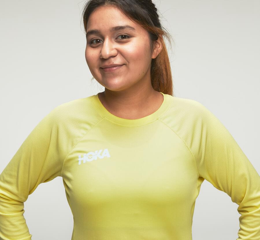 Hoka Australia One One Performance Long Sleeve - Womens Tops Yellow - HLNJZ-3615